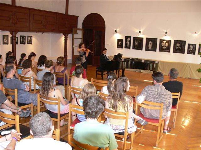  Szeverényi János exhibition